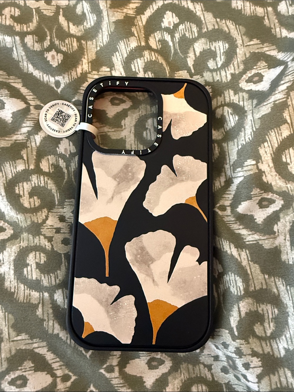 NWT Casetify iPhone 14 Pro Gingko Leaves Phone Case